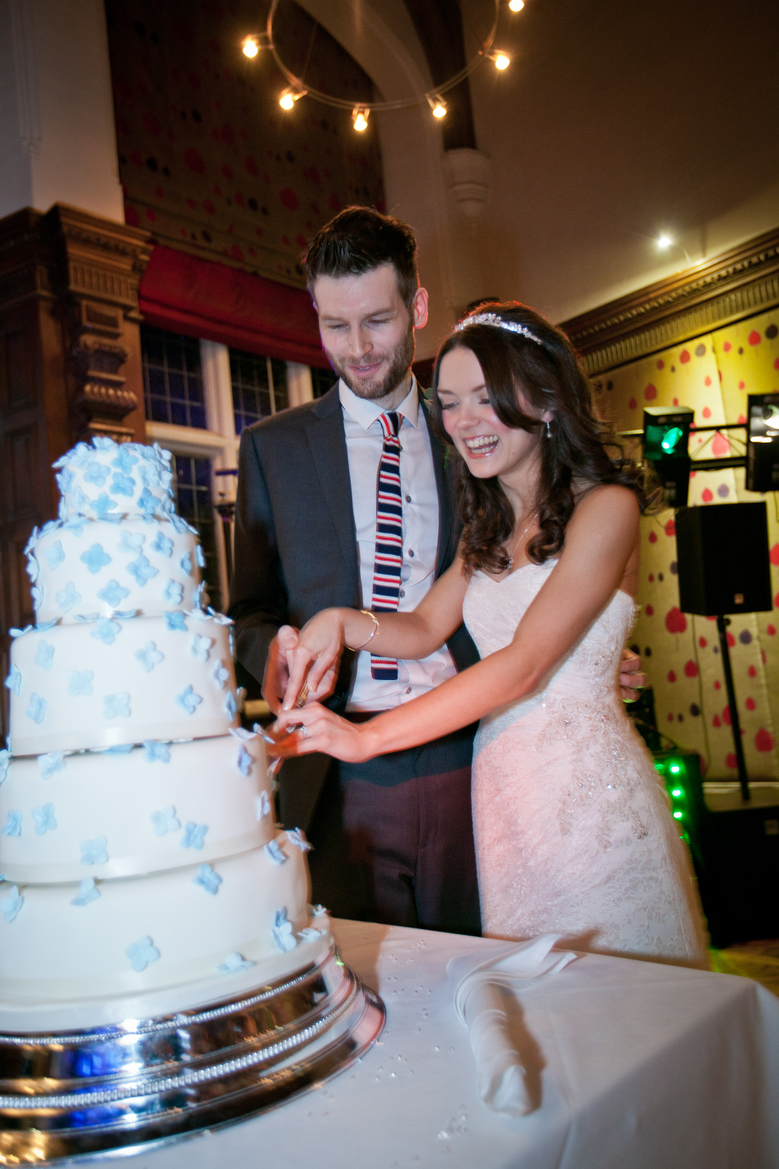 Images of large wedding cakes
